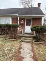 22531 Lyndon St in Detroit, MI - Building Photo