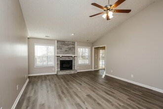 923 River Rock Dr in Woodstock, GA - Building Photo - Building Photo