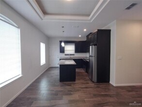 16 Downing Ave in Edinburg, TX - Building Photo - Building Photo