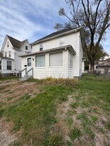 1143 McIntosh Ave in Akron, OH - Building Photo