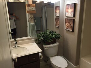 1501 Secret Ravine Pky, Unit 1814 in Roseville, CA - Foto de edificio - Building Photo