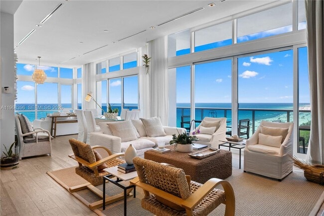 102 24th St in Miami Beach, FL - Building Photo - Building Photo