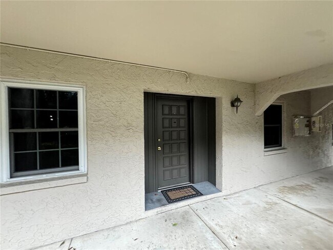 8799 Bardmoor Blvd in Seminole, FL - Building Photo - Building Photo