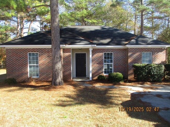 property at 202 Glade Ln