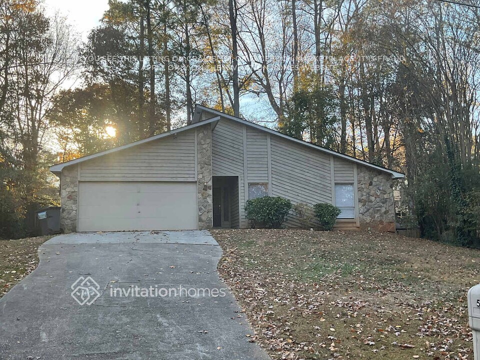 511 Pebble Creek Dr in Norcross, GA - Building Photo