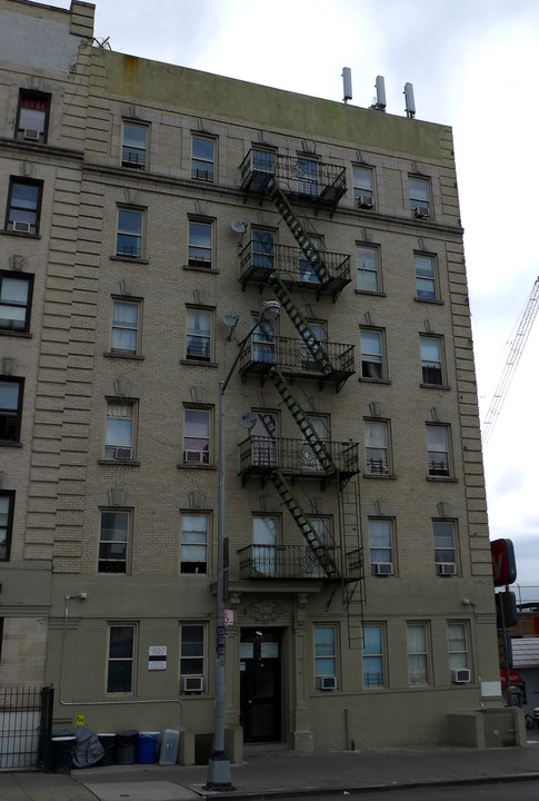 133 W 145th St in New York, NY - Foto de edificio