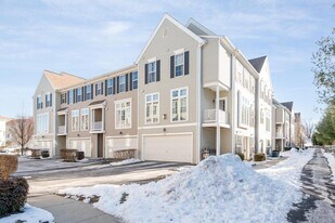 3029 H Meridian Commons in Mechanicsburg, PA - Building Photo