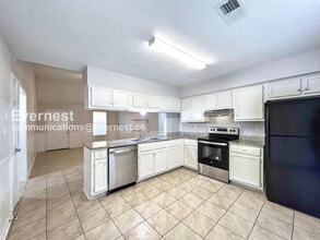 5880 Waverly Dr in Horn Lake, MS - Building Photo - Building Photo