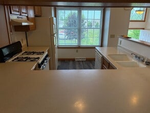 4139 Wood Hills Drive in Erie, PA - Building Photo - Building Photo