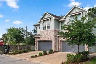 5003 Lehman Oaks Dr in Houston, TX - Building Photo - Building Photo
