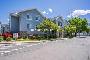 1547 N Riverside Ave, Unit 54-C in Provo, UT - Building Photo