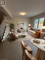 12 Riddell Dr in Stratford, ON - Building Photo