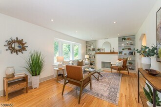 146 Raab Ave in Bloomfield, NJ - Building Photo - Building Photo