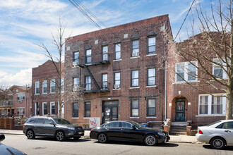 446 Berriman St in Brooklyn, NY - Building Photo - Building Photo