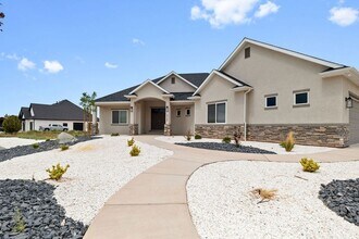 4328 W 1650 S in Cedar City, UT - Building Photo - Building Photo