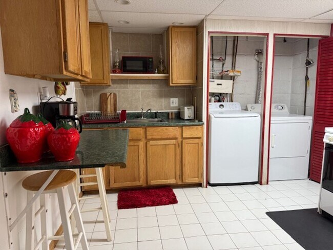 7705 Earnshaw Dr in Clinton, MD - Building Photo - Building Photo