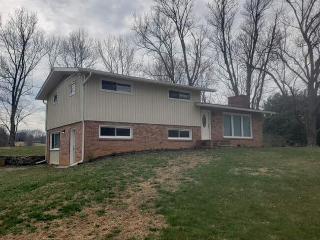 property at 980 Rock Springs Dr