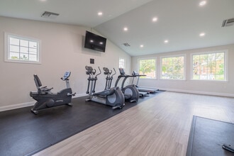 The Manor/The Manor East Apartments in Leesburg, VA - Foto de edificio - Interior Photo