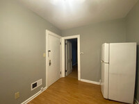 1567 Highland St, Unit A in Columbus, OH - Foto de edificio - Building Photo