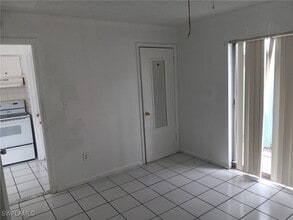 10710 Rosemary Dr in Bonita Springs, FL - Building Photo - Building Photo
