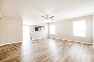 6439 Emerald Springs Dr in Indianapolis, IN - Building Photo - Building Photo