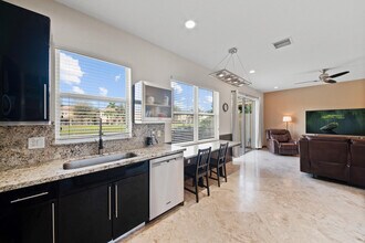 7865 Jewelwood Dr in Boynton Beach, FL - Building Photo - Building Photo