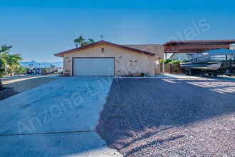 2799 Ranchero Ln in Lake Havasu City, AZ - Building Photo - Building Photo