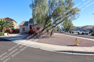 15805 N 156th Ct in Surprise, AZ - Building Photo - Building Photo