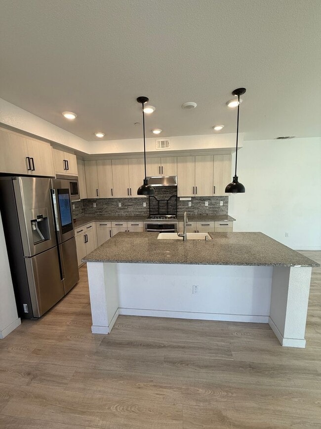 648 Obsidian Dr in San Jose, CA - Building Photo - Building Photo