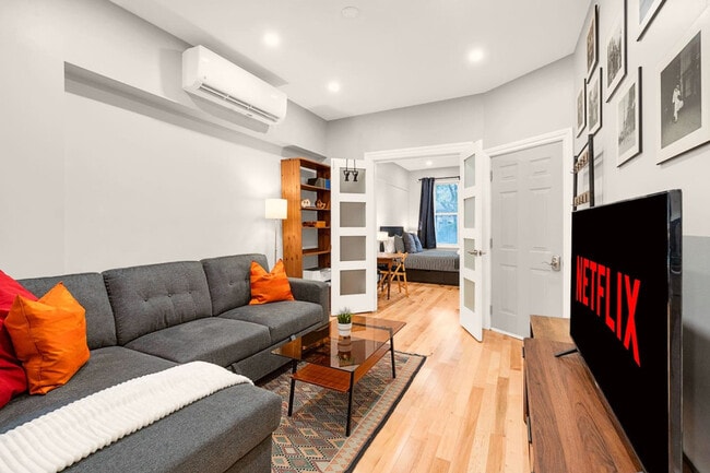31 Granby St, Unit SI ID1403772P