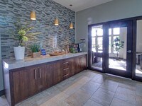 Building Photo - Park Laureate Apartamentos in Louisville, Kentucky