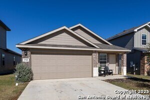 1708 Chianti Pass in Canyon Lake, TX - Building Photo