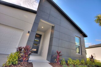 314 Royal Palm Wy in Winter Haven, FL - Building Photo - Building Photo