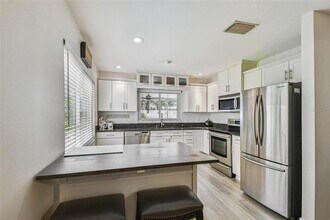 4923 Cypress Trace Dr in Tampa, FL - Building Photo - Building Photo