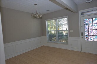 483 Marsh Lake Rd SE in Lawrenceville, GA - Building Photo - Building Photo