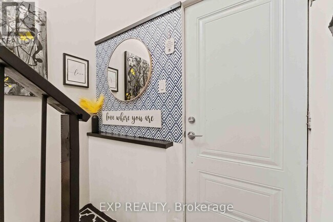 1223 Kitchener Ave in Ottawa, ON - Building Photo - Building Photo