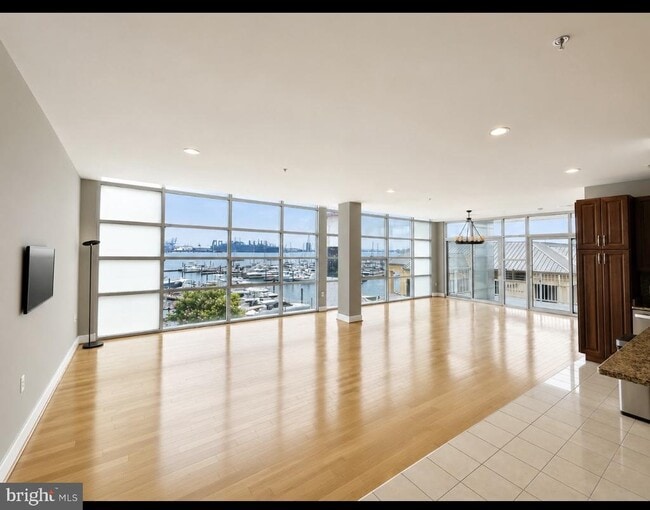 property at 2772 Lighthouse Point E