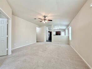 314 Comal Run in Hutto, TX - Building Photo - Building Photo