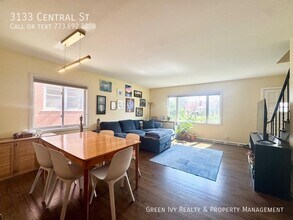 3133 Central St in Evanston, IL - Building Photo - Building Photo