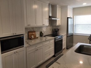 6962 Briarlake Cir in Riviera Beach, FL - Building Photo - Building Photo