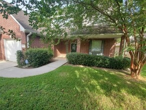 3522 White Oak Point Dr in Conroe, TX - Building Photo - Building Photo