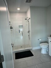 206 Old Colony Ave, Unit 603 in Boston, MA - Foto de edificio - Building Photo