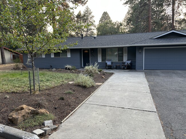 60847 Cultus Dr in Bend, OR - Building Photo - Building Photo