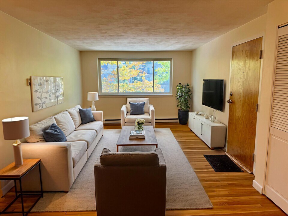 39 Englewood Ave, Unit 12 in Boston, MA - Building Photo