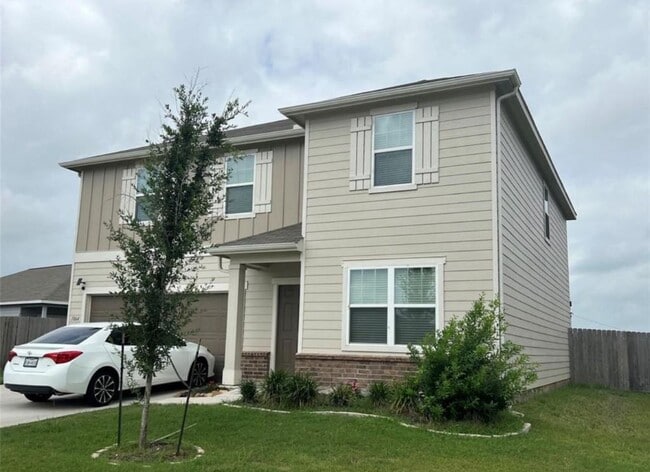 property at 1064 Water Oak Ln