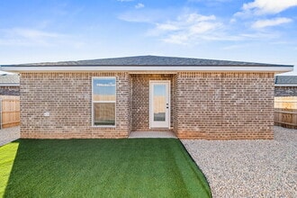 2004 Settler Ave in Wolfforth, TX - Building Photo - Building Photo