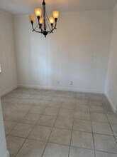 522 SE Nome Dr in Port St. Lucie, FL - Building Photo - Building Photo