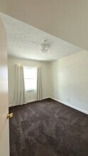 221 Walnut St, Unit Apartment D in Lawrenceburg, IN - Building Photo - Building Photo