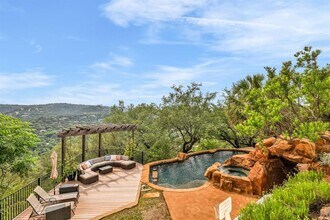 1710 Mt Larson Rd in Austin, TX - Building Photo - Building Photo