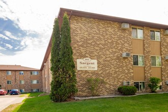 Sargent Apartments in Fargo, ND - Foto de edificio - Building Photo